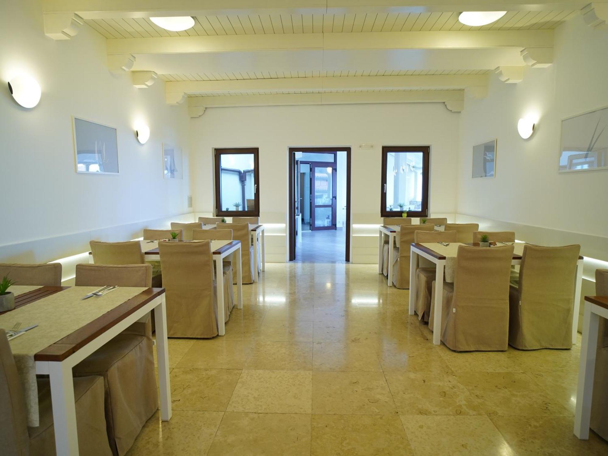 Hotel Vista Vrsar Exterior photo
